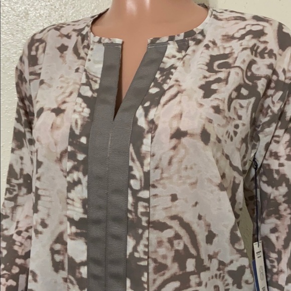 Simply Vera, Vera Wang blouse - Picture 2 of 3